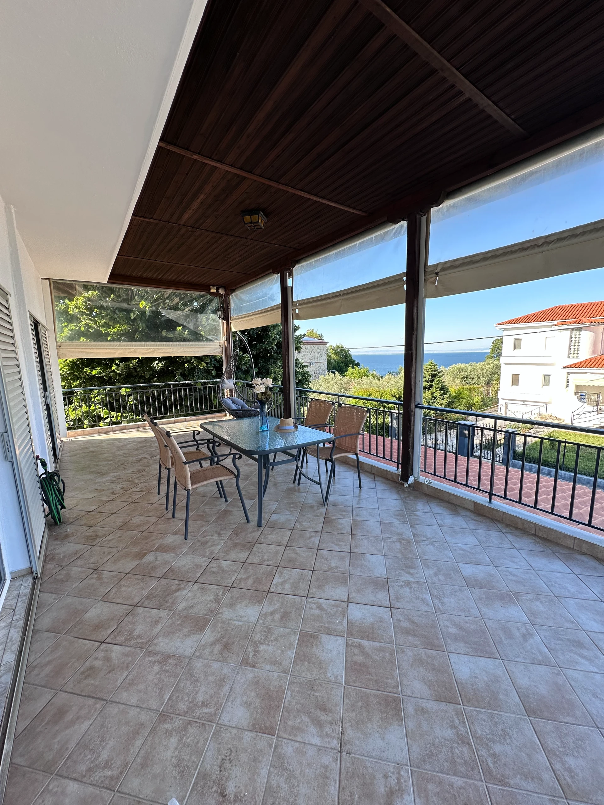 Balcony with sea view in Makrygialos Pieria